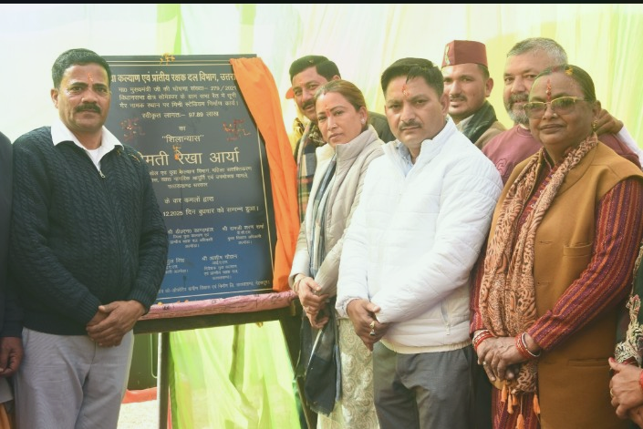 someshwar-mini-stadium--cabin