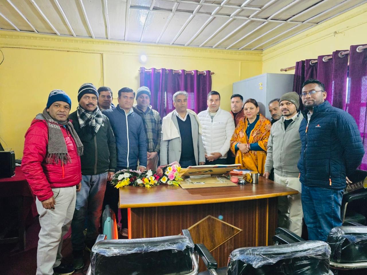 uk-officials-primary