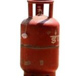 LPG संकट के बीच हापुड़ में नेता के घर से 55 सिलेंडर बरामद, जमाखोरी के बड़े खेल का खुलासा