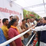 सीएम धामी ने मुख्य सेवक संवाद में सुनी जन की समस्याएं