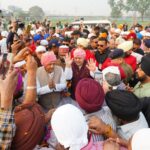 नया श्री झण्डाजी पहुंचा श्री दरबार साहिब, 8 मार्च को हाेगा स्थापित, बड़ी संख्या में पहुंचीं संगतें