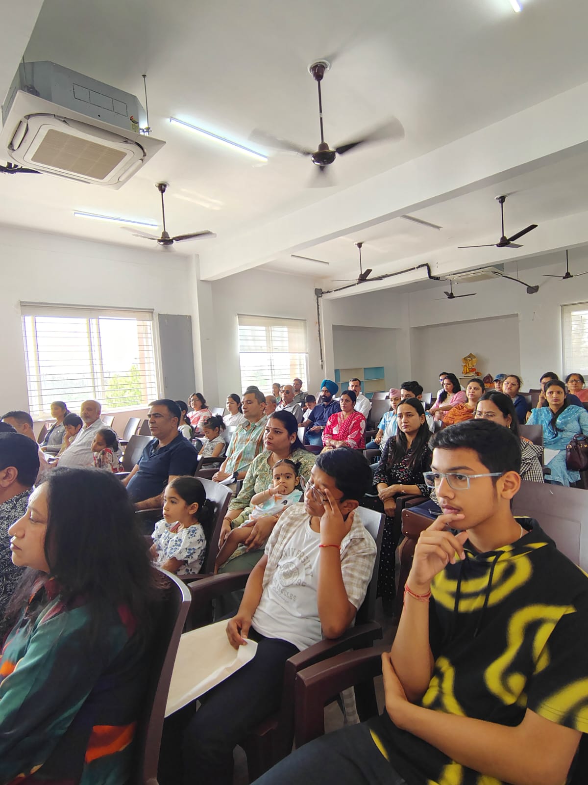 abhibhavak-unmukhikaran