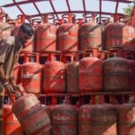 केंद्र सरकार के निर्देश पर देश की तेल रिफाइनरियों ने एलपीजी का उत्पादन 10 फीसदी बढ़ाया