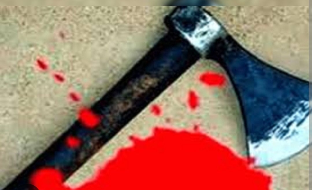 husband-attacks-wife-axe