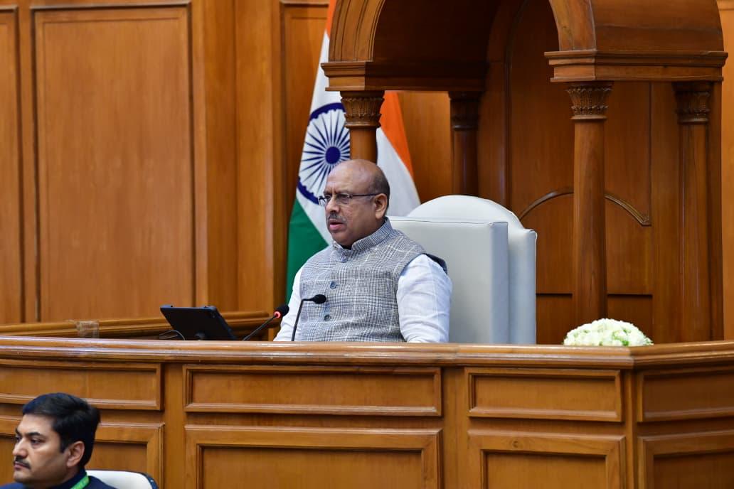 phansi-gharpasses-resolution-kejriwal