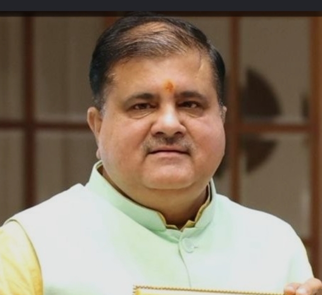 uk-poltical-mahendra-bhatt