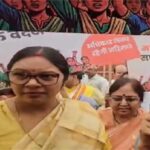 महिला आरक्षण पर यूपी विधानसभा के बाहर सियासी संग्राम, BJP महिला विधायकों का विपक्ष के खिलाफ प्रदर्शन