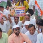 महिला आरक्षण के मुद्दे पर कांग्रेस का विधानसभा के सामने धरना