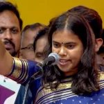 Vijay की Cabinet में एकमात्र महिला S. Keerthana, 29 की उम्र में बनीं सबसे युवा मंत्री, बोलती हैं फर्राटेदार हिंदी