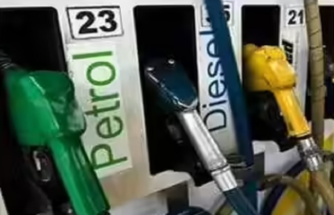 petrol-becomes-87-paise-costlier-and-diesel-91-pai