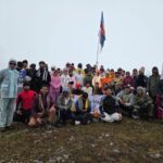 केंद्रीय संस्कृत विश्वविद्यालय के 51 सदस्यीय छात्र दल ने रोली-खोली हिमालय पर्वत पर किया ध्वजारोहण समारोह