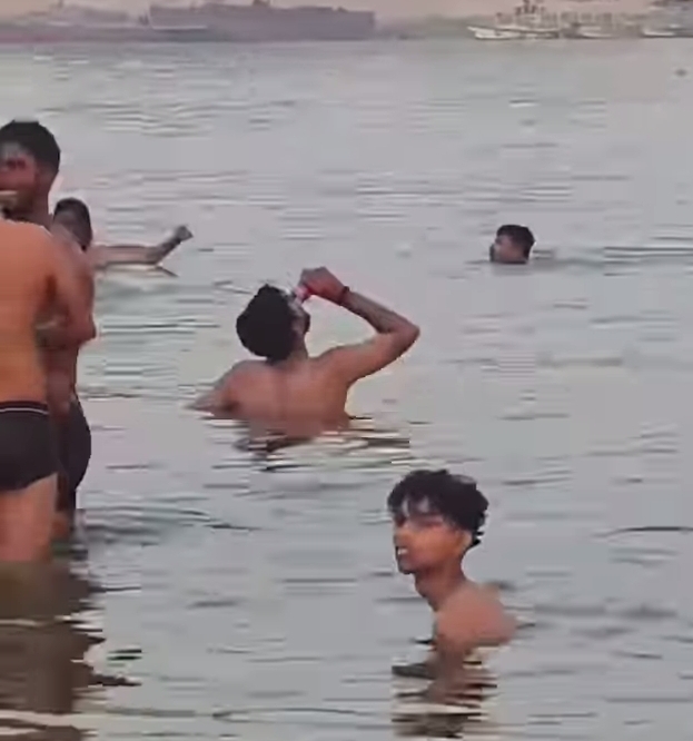 up-vns-alcohol-ganga-police