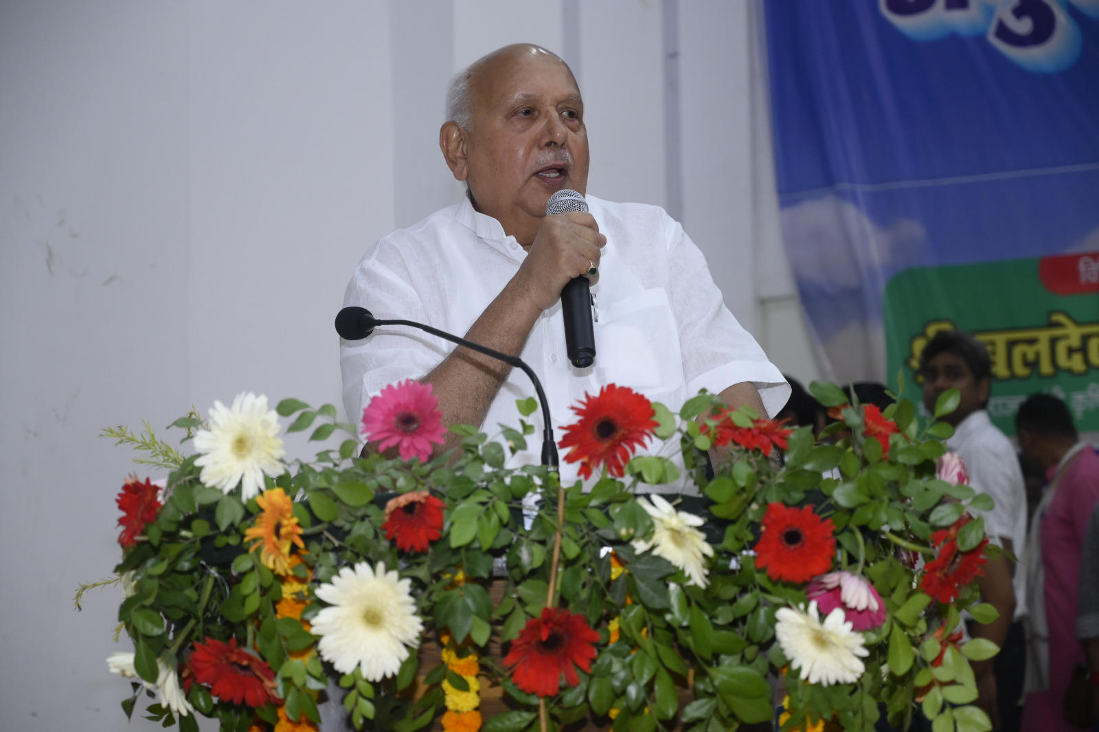 up-agriculture-minister-sury-p