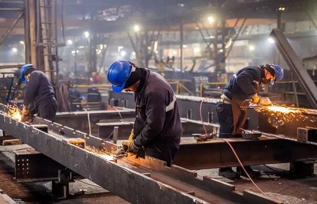 indias-industrial-output-quickens-to-73-pc-in-june