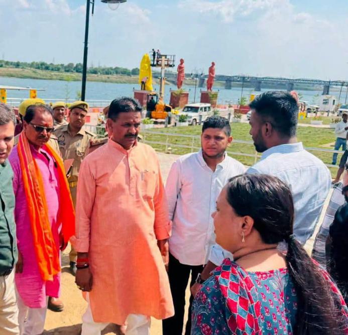 cm-yogi-statue-3-anavaran
