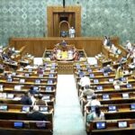 लोकसभा और राज्यसभा में हंगामा, कार्यवाही दोपहर 12 बजे तक स्थगित