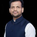 विद्युत विभाग द्वारा बिना सूचना दिए लोड बढ़ाने पर भड़के व्यापारी