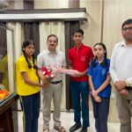 डीएस पब्लिक स्कूल के विद्यार्थियों ने डॉक्टरों का किया भव्य सम्मान, स्वास्थ्य सेवाओं के नायकों को नमन