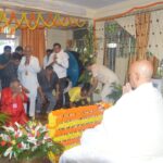 गुरू पूर्णिमा पर्व पर बाबा विश्वनाथ की नगरी गुरू की आराधना में लीन, मठों-आश्रमों में आस्था उफान पर