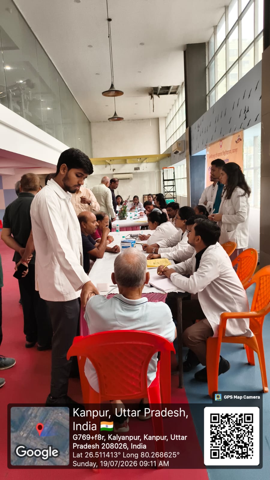 स्वस्थ समाज के निर्माण के लिए स्वास्थ्य जागरूकता और नियमित जांच अनिवार्य: प्रो. विनय कुमार पाठक