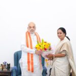 गृह मंत्री अमित शाह से दिल्ली की मुख्यमंत्री ने की भेंट