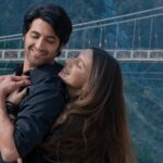 अक्षय ओबेरॉय-हेली दारूवाला की रोमांटिक केमिस्ट्री ने जीता दिल, ‘नज़र लग जाएगी’ गाना रिलीज