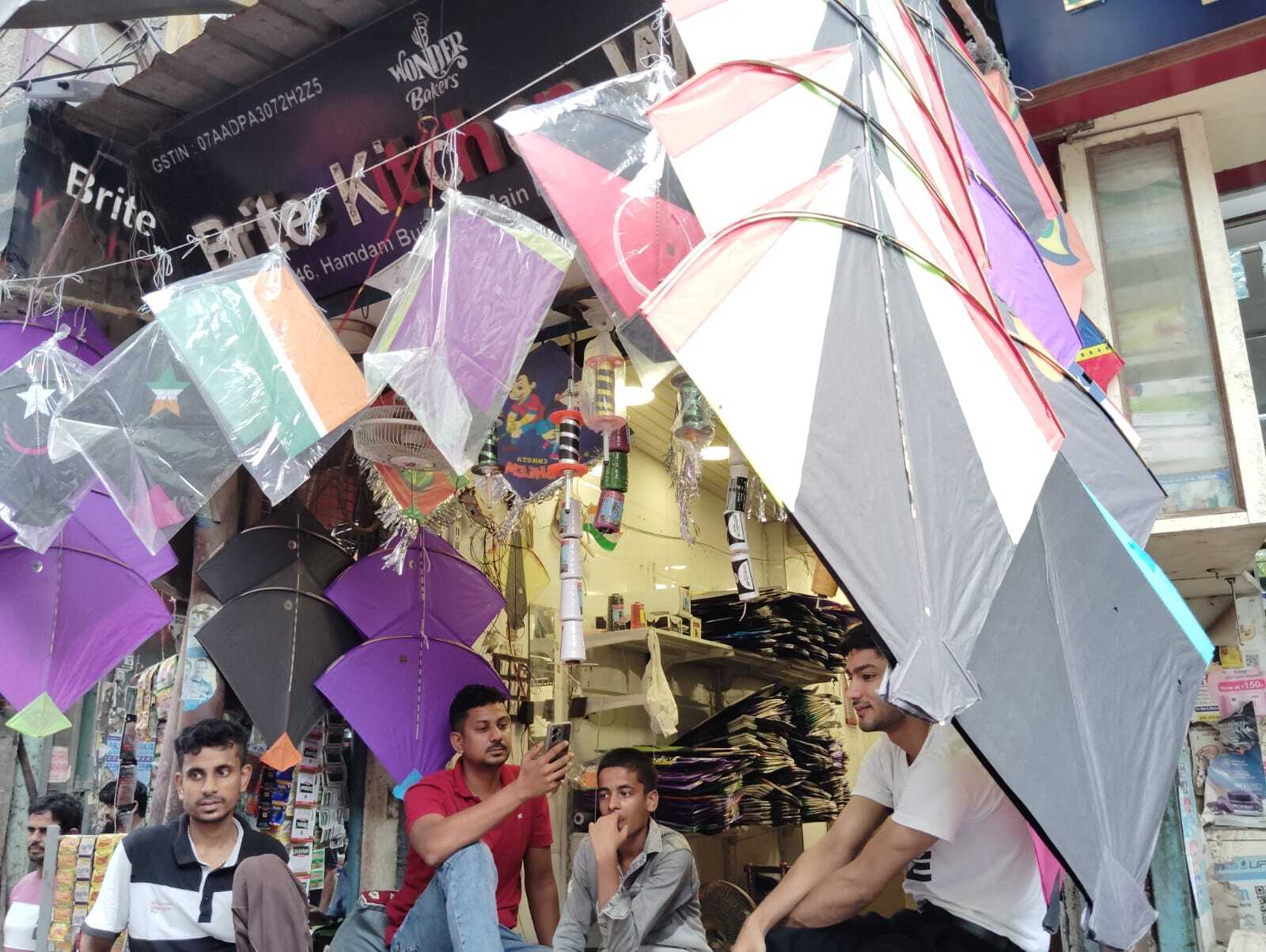 old-delhi-kite-market-