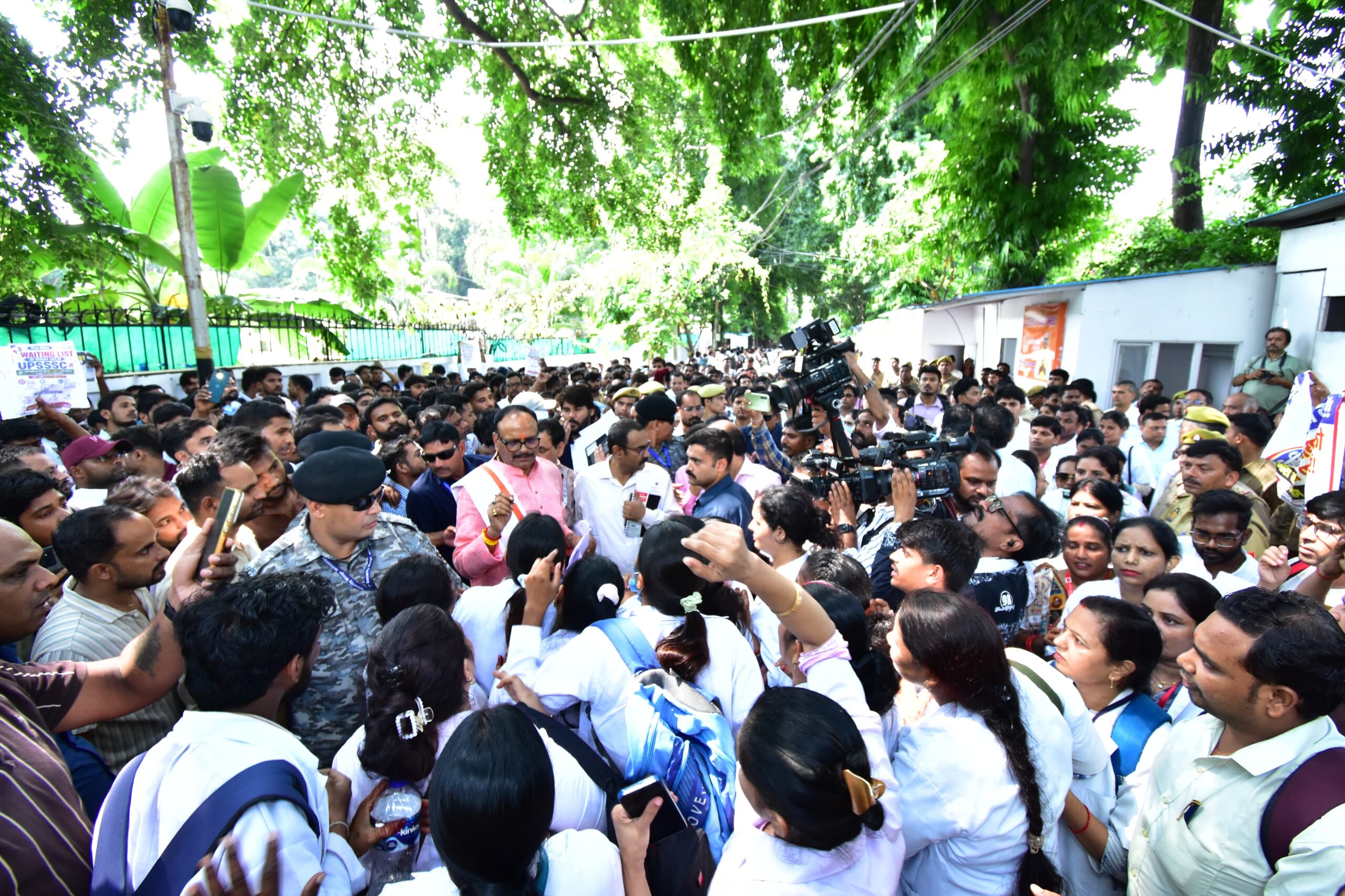 janta-darsan-brajesh-pathak