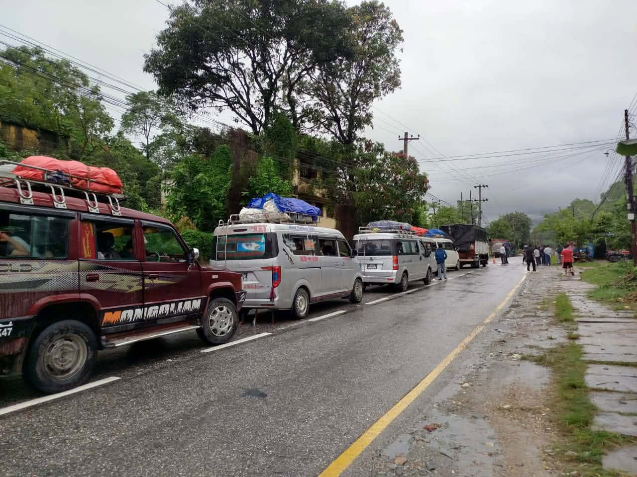 nepal-rain-landslide-road-bloc