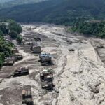 नेपाल में आई बाढ़ में बहने से 191 वाहन और 344 लोग लापता
