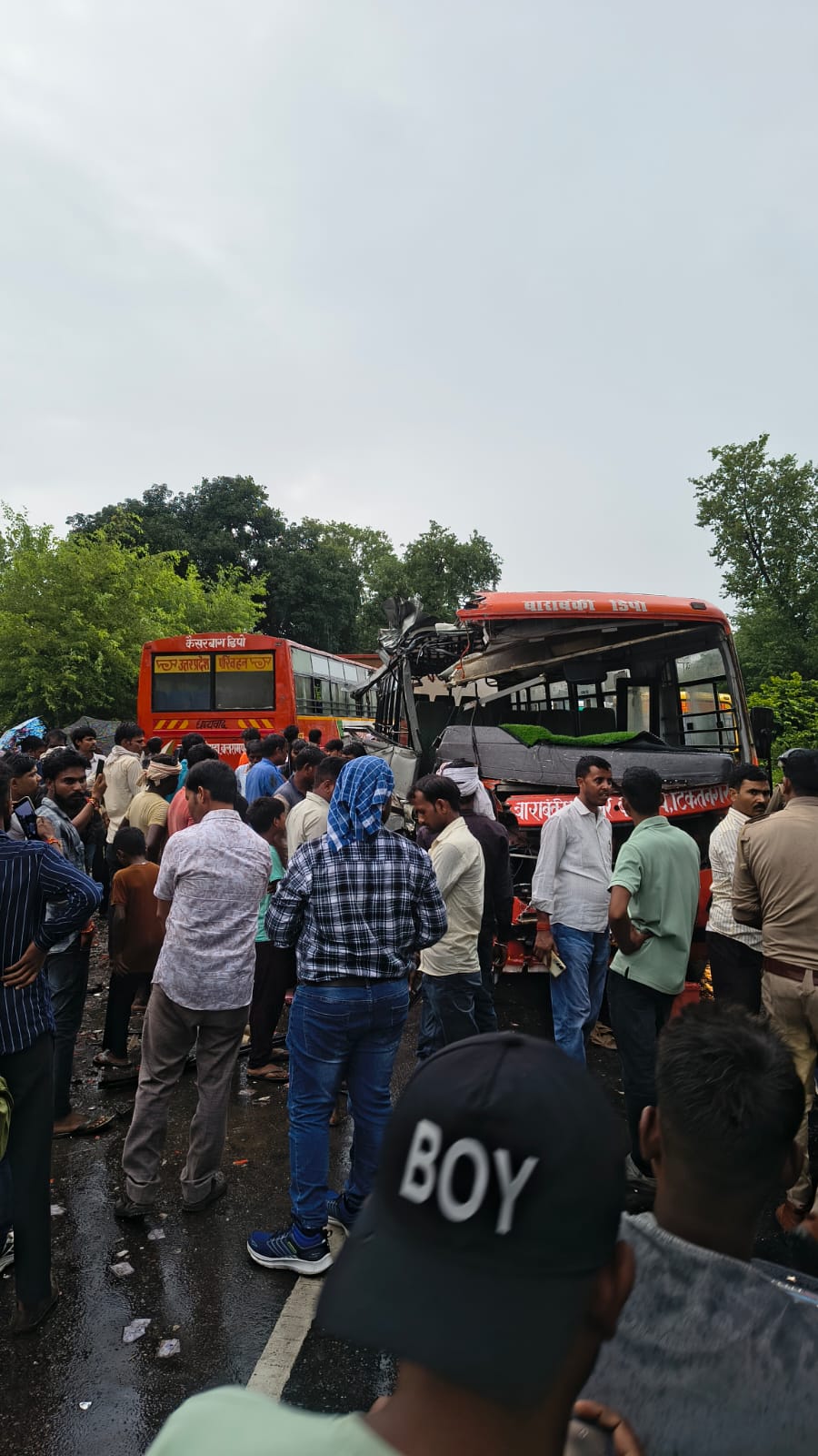 up-road-accident-dead-