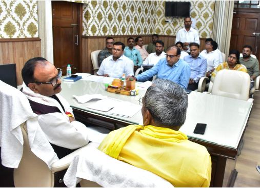 meeting-brajeshpathak-oprajbhr