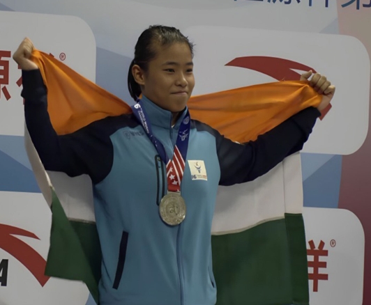 sports-asian-games-roshibina-silver