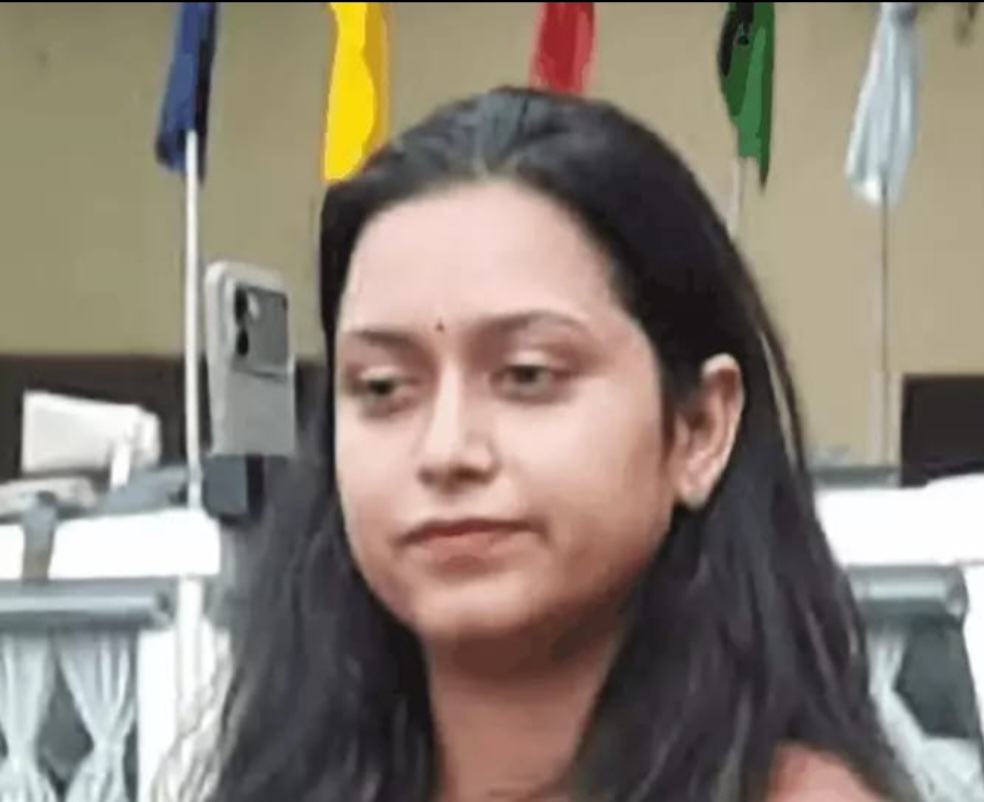 hatharas-misbehave-with-sdm
