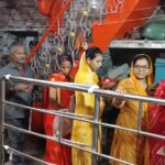 शारदीय नवरात्र: स्कंदमाता के दरबार में उमड़े श्रद्धालु, विद्यार्थियों ने मांगी बुद्धि और सफलता की कामना