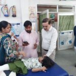 इमरजेंसी में लापरवाही पर सीएमओ सख्त, मरीजों के पास पहुंचकर इलाज करने के दिए निर्देश