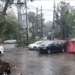 आसमान से बरसी आफत, तेज अंधड़ ने थामी मुजफ्फरनगर की रफ्तार; बिजली गुल होने से बढ़ी मुसीबतें