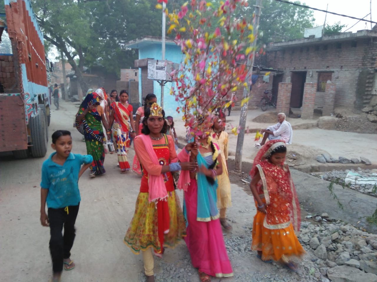 up-hamirpur-girls-mahabuliya-tarpan